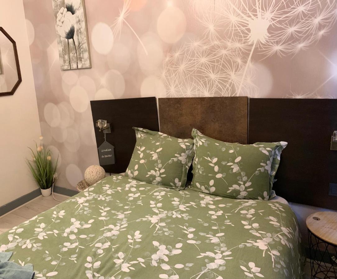 Appart Cosy Hypercentre Blois 5Mn Chateau Parking Voiture Velos ภายนอก รูปภาพ