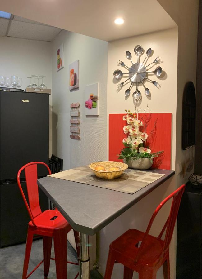 Appart Cosy Hypercentre Blois 5Mn Chateau Parking Voiture Velos ภายนอก รูปภาพ